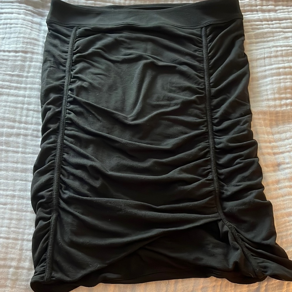 Athleta Black mermaid skirt